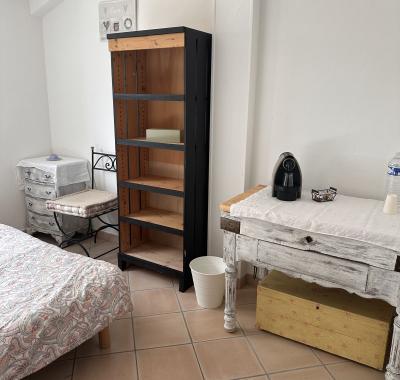 Loue chambre deux personnes