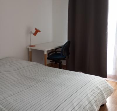Chambre avec SDB indépendante et jardinnet