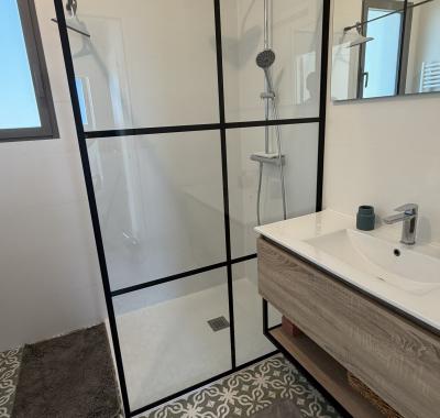 Loue 2 chambres confortables et climatisées
