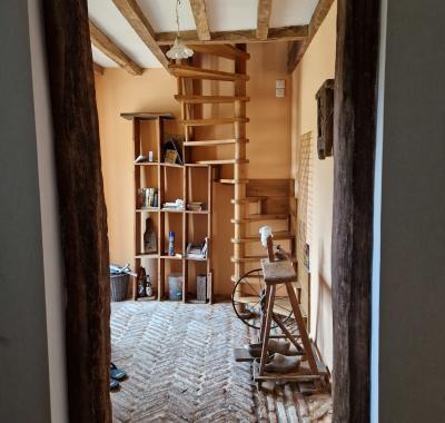 Chambre indépendante dans ancienne vachere