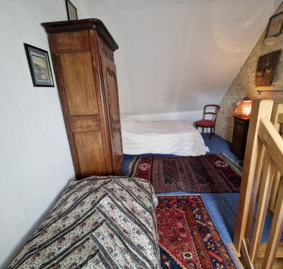 Chambre indépendante dans ancienne vachere