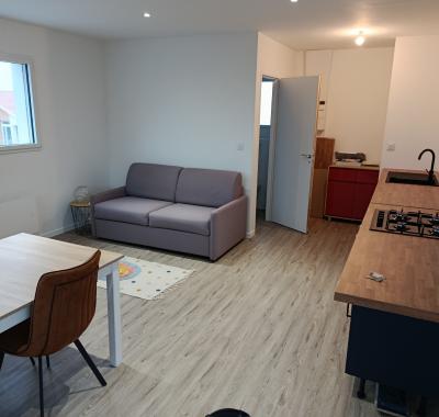 Studio indépendant disponible hors vacances scolaires