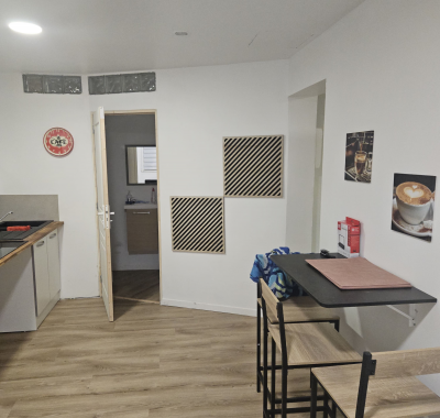 Studio dans maison