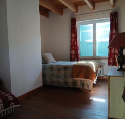 Chambre chez l'habitant.