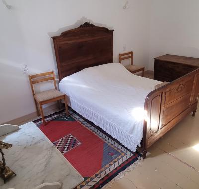 Chambre dans grande maison de village, au coeur des Corbières