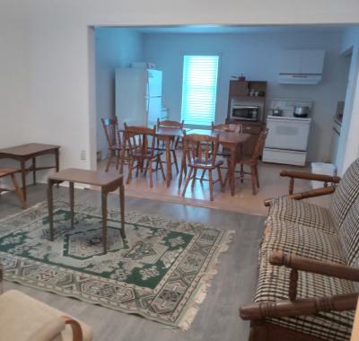 Chambre avec lit double à louer à Stanstead (J0B3E0)