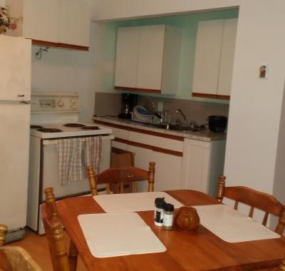 Chambre avec lit double à louer à Stanstead (J0B3E0)