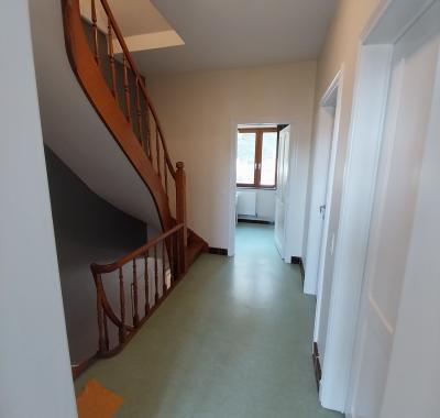 Chambre spacieuse à 300 m de la gare