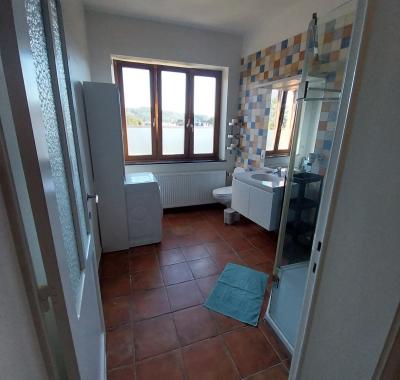 Chambre spacieuse à 300 m de la gare
