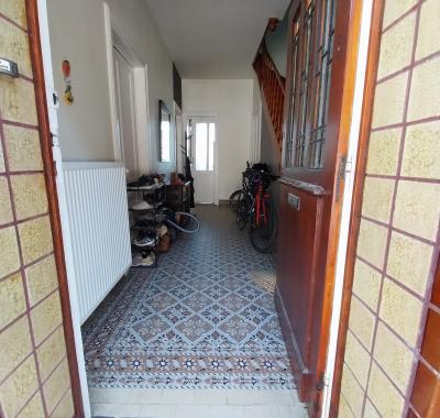 Chambre spacieuse à 300 m de la gare