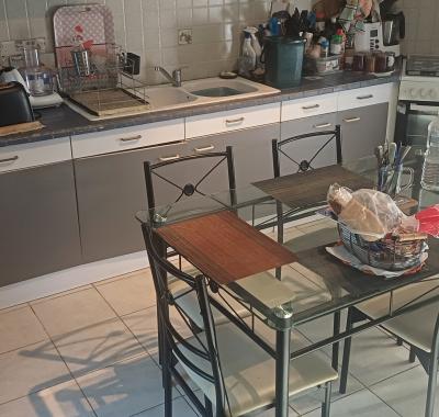2 chambres à louer, lit 140 pour 4 personnesnnes
