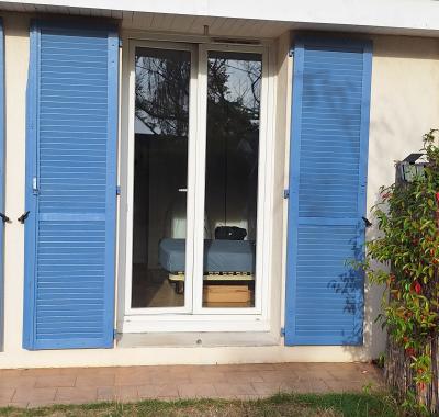 Chambre en Rez-de-chaussée dans maison individuelle