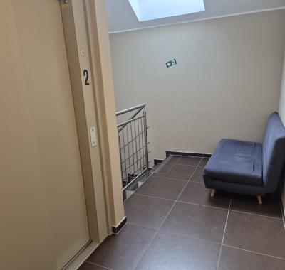 Chambre dans un duplex privé .Arlon ( Stokem)