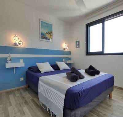 1 chambre lit 2 personnes et 1 avec 2 lits1 personne
