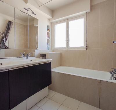 Chambre à louer chez l’habitant - pour étudiants - dans 5p Versailles