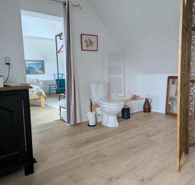 Chambre avec sdb et toilettes indépendantes
