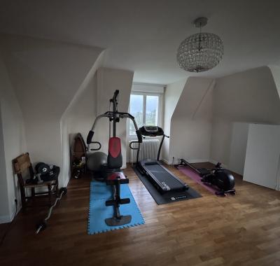 Chambre équipée avec SDB privée + espace sport & détente
