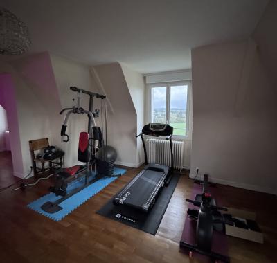 Chambre équipée avec SDB privée + espace sport & détente