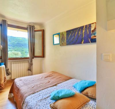 Gîte 4 étoiles avec jardin pour 6 pers. près de Grasse et Cannes