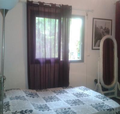 Chambre dans grande maison centre ville