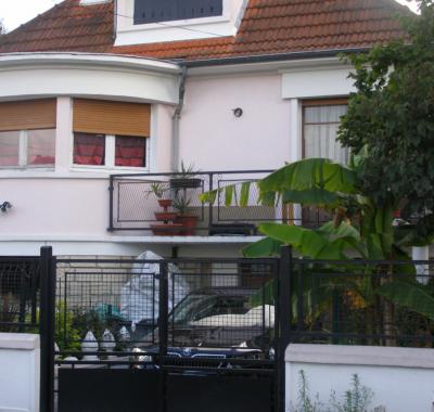 12m2 meublé dans pav. RER D 20 min Paris