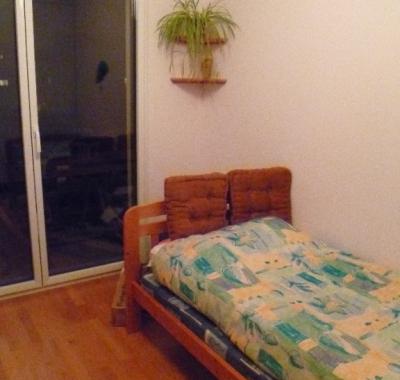 Chambre non fumeur à 10 minutes à pied du centre, avec accès terrasse