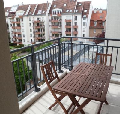 Chambre non fumeur à 10 minutes à pied du centre, avec accès terrasse