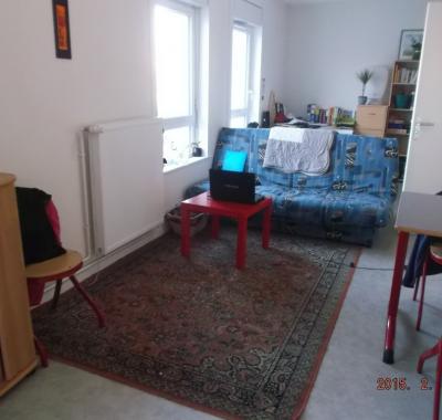 Canapé-lit 2 places dans appt à 300m du métro et 5min du centre