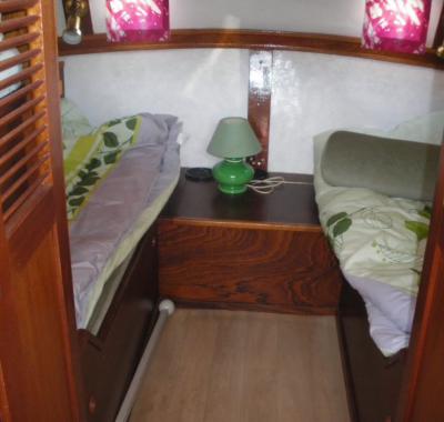 Hebergement sur Bateau a quai