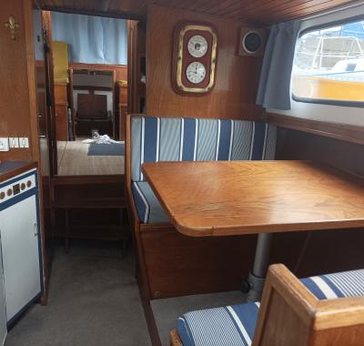 Hebergement sur Bateau a quai