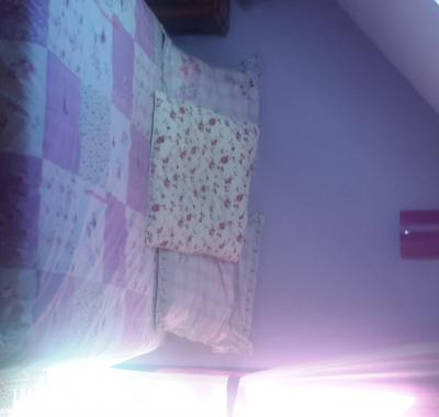 Chambre sur les hauteur de la vallee du lot à10 km estaing