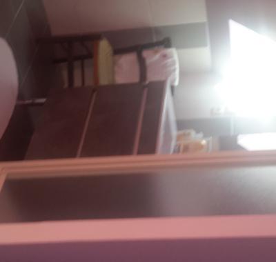 Chambre sur les hauteur de la vallee du lot à10 km estaing