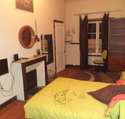 Entre la gare SNCF et le palais des festivales