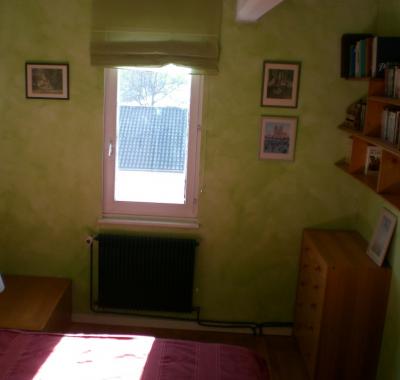 Chambre à louer dans grande maison