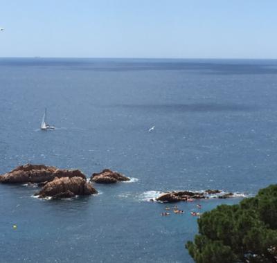 Une chambre sur Costa Brava