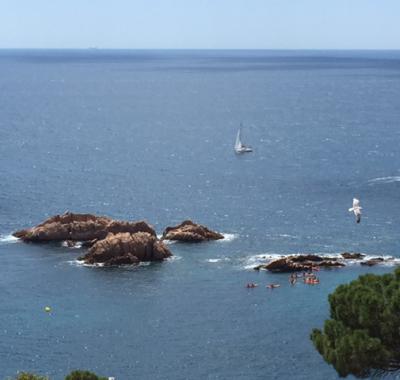 Une chambre sur Costa Brava