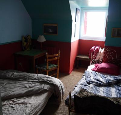 Chambre à louer chez habitant, proche périphérique, tram et circuit