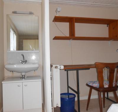 Chambre à louer dans maison