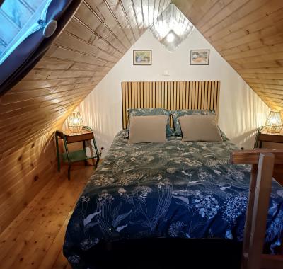 Maisonnette en pierre 1 ou 2 personnes, vacances ou déplacement pro