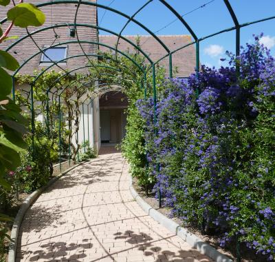 Chambre meublée indépendante