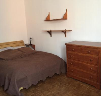 Chambre 14 m2 tout confort. Libre le 1/09/2025