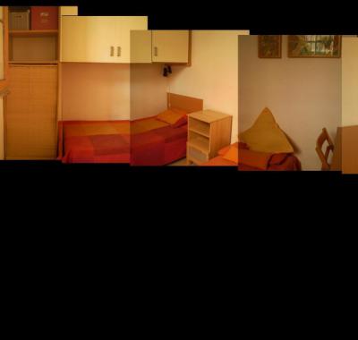 Grande chambre, lumineus dans une maison de Gràcia.