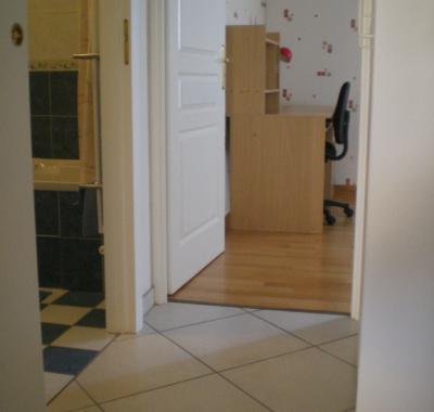 Chambre + sdebain indépendante