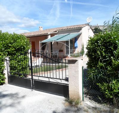 Villa 3 chambres sur terrain clos de 300m²