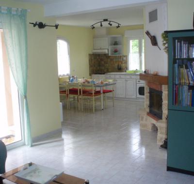 Villa 3 chambres sur terrain clos de 300m²