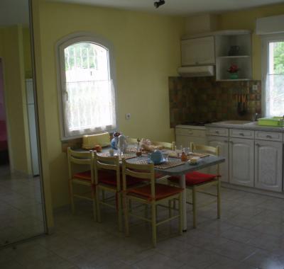 Villa 3 chambres sur terrain clos de 300m²