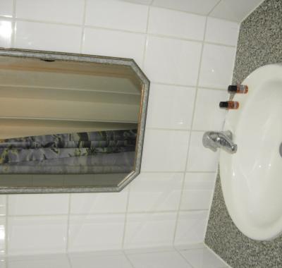 RARE CHAMBRE STUDIO DANS MAISON A PARIS BELLEVILLE