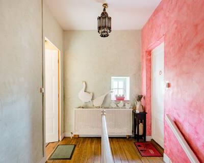 Chambre galet gris, cuisine, SDE, parking, 10km sud ouest de Lyon