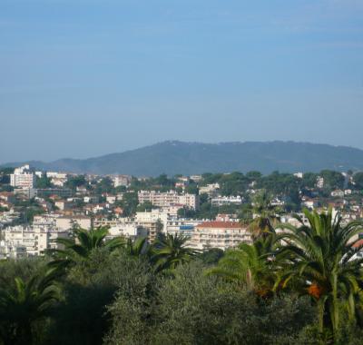 Grand 2 pièces à 15 minutes de La Croisette