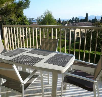 Grand 2 pièces à 15 minutes de La Croisette